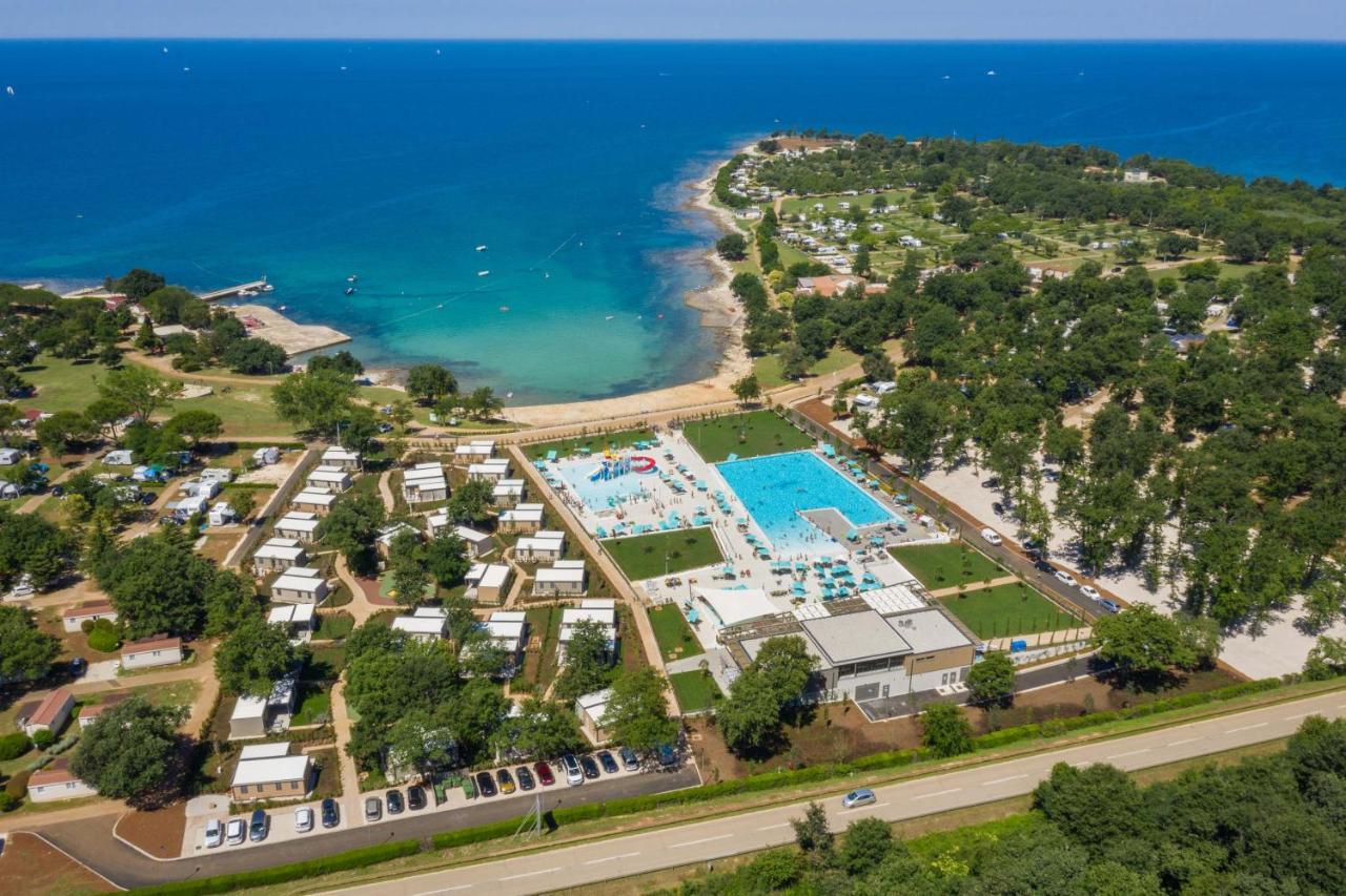 Mobile Homes Premium Vista Mare Park Umag By Camp4You Exteriör bild