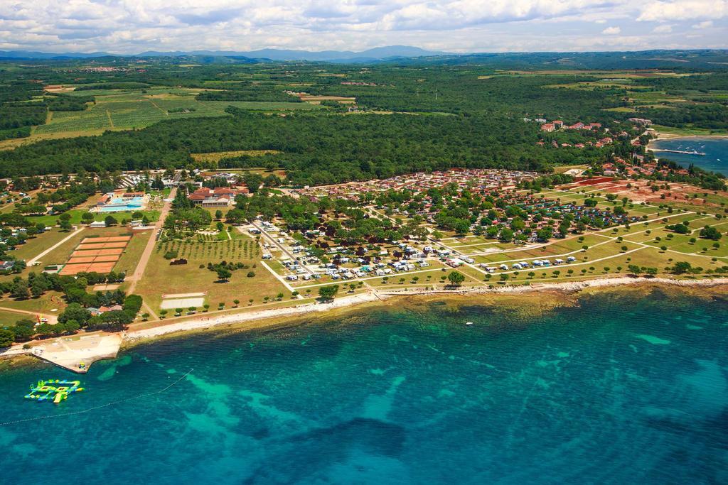 Mobile Homes Premium Vista Mare Park Umag By Camp4You Exteriör bild