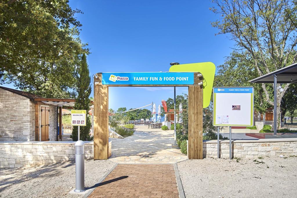 Mobile Homes Premium Vista Mare Park Umag By Camp4You Exteriör bild