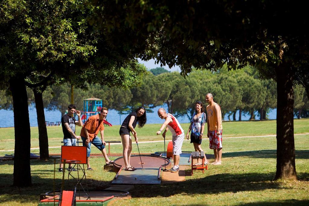 Mobile Homes Premium Vista Mare Park Umag By Camp4You Exteriör bild