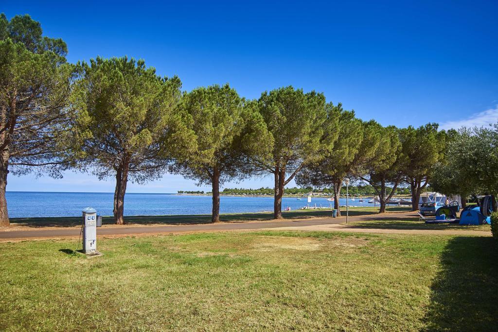 Mobile Homes Premium Vista Mare Park Umag By Camp4You Exteriör bild
