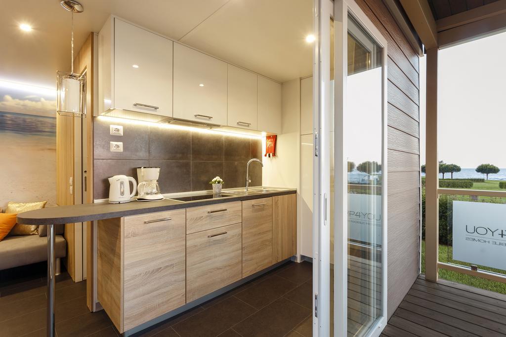 Mobile Homes Premium Vista Mare Park Umag By Camp4You Exteriör bild