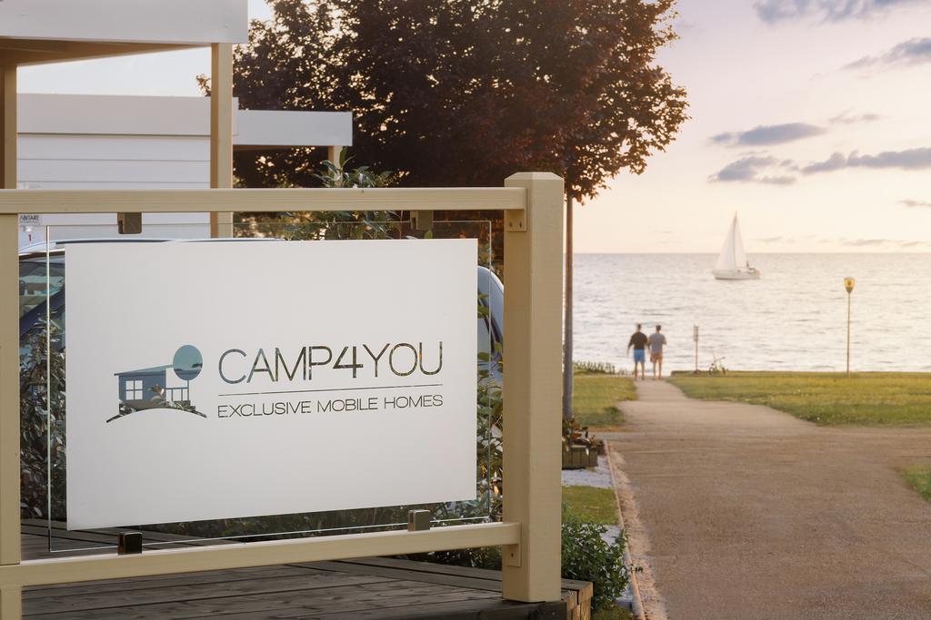 Mobile Homes Premium Vista Mare Park Umag By Camp4You Exteriör bild
