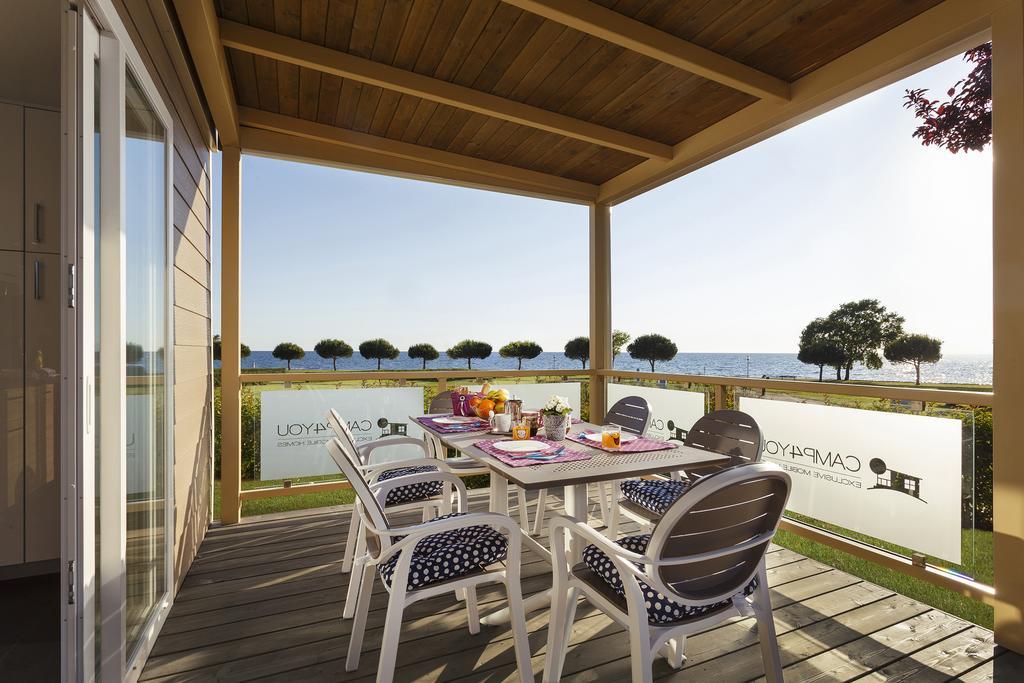 Mobile Homes Premium Vista Mare Park Umag By Camp4You Exteriör bild